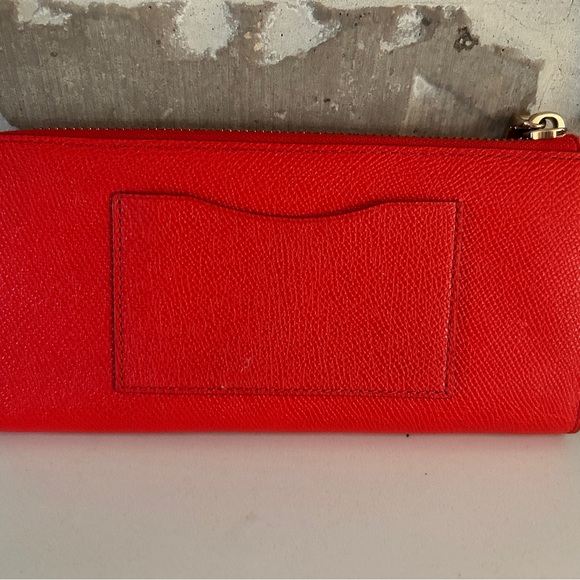 GUC - Coach Red Saffiano Zip Wallet with Gold Logo - Picture 2 of 10